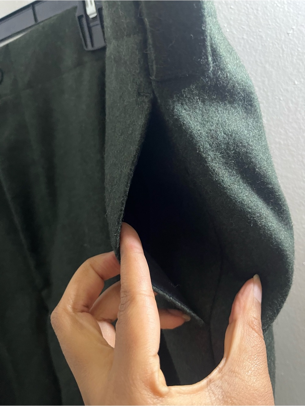 L.L. Bean Men's Forest Green Dress Slacks - Picture 4 of 7